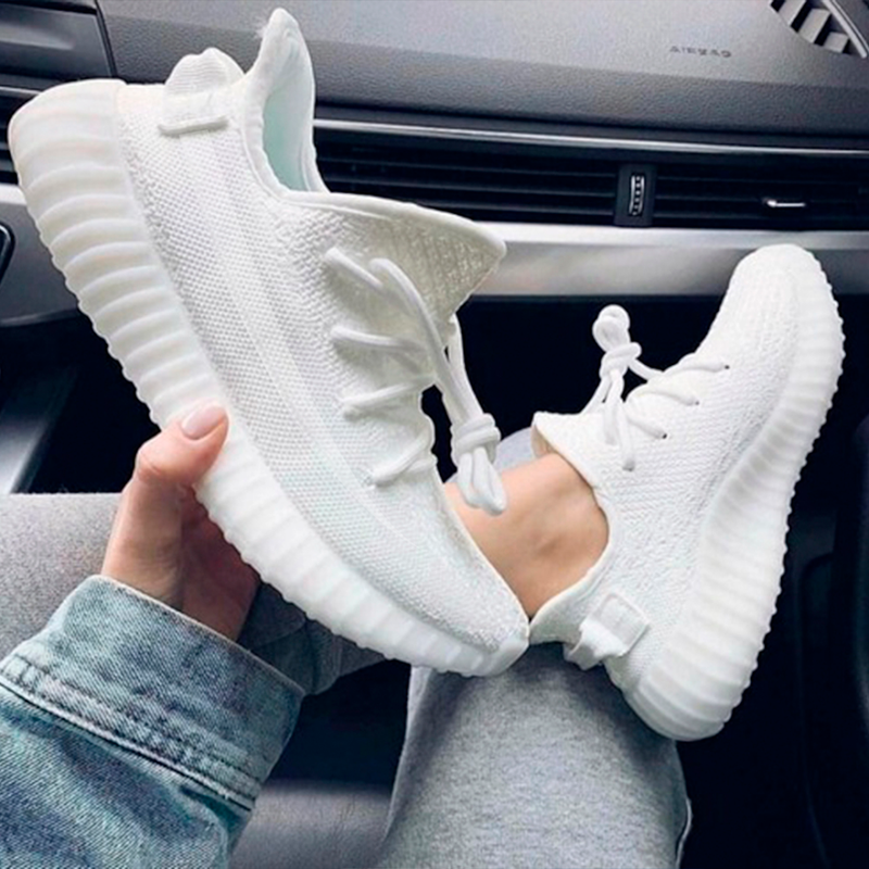 YEEZY GRIS, LUJO Y CONFORT A TUS PIES